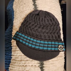 Lululemon Merino Wool Grey and Blue Knit Beanie with Brim
